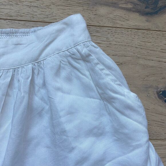 NWT White boho shorts with pocket - Picture 2 of 5
